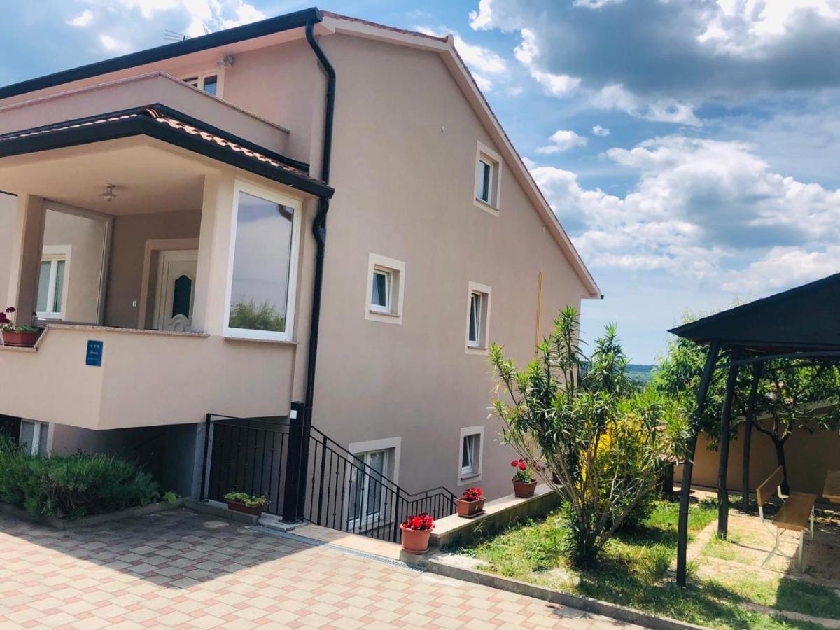 Apartments Zdenka Лабин Екстер'єр фото